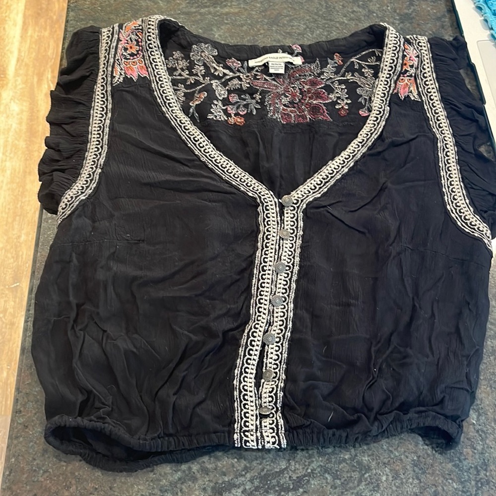 American Eagle Outfitters top size: Medium